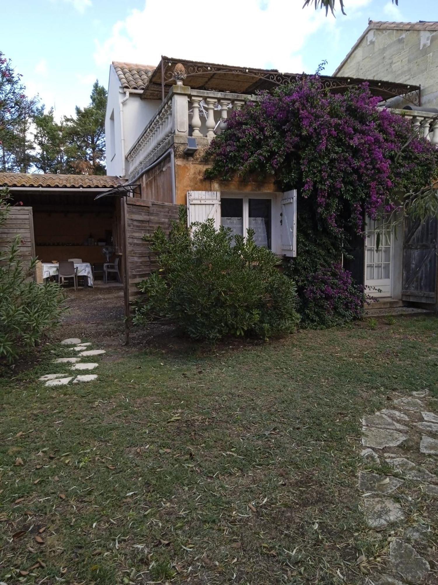 Mas Maurane - Le Bougainvillier Aux Portes D'Arles Apartment Tarascon Ngoại thất bức ảnh